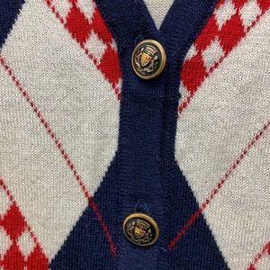 Adorable cardigan. Cute preppy argyle style.